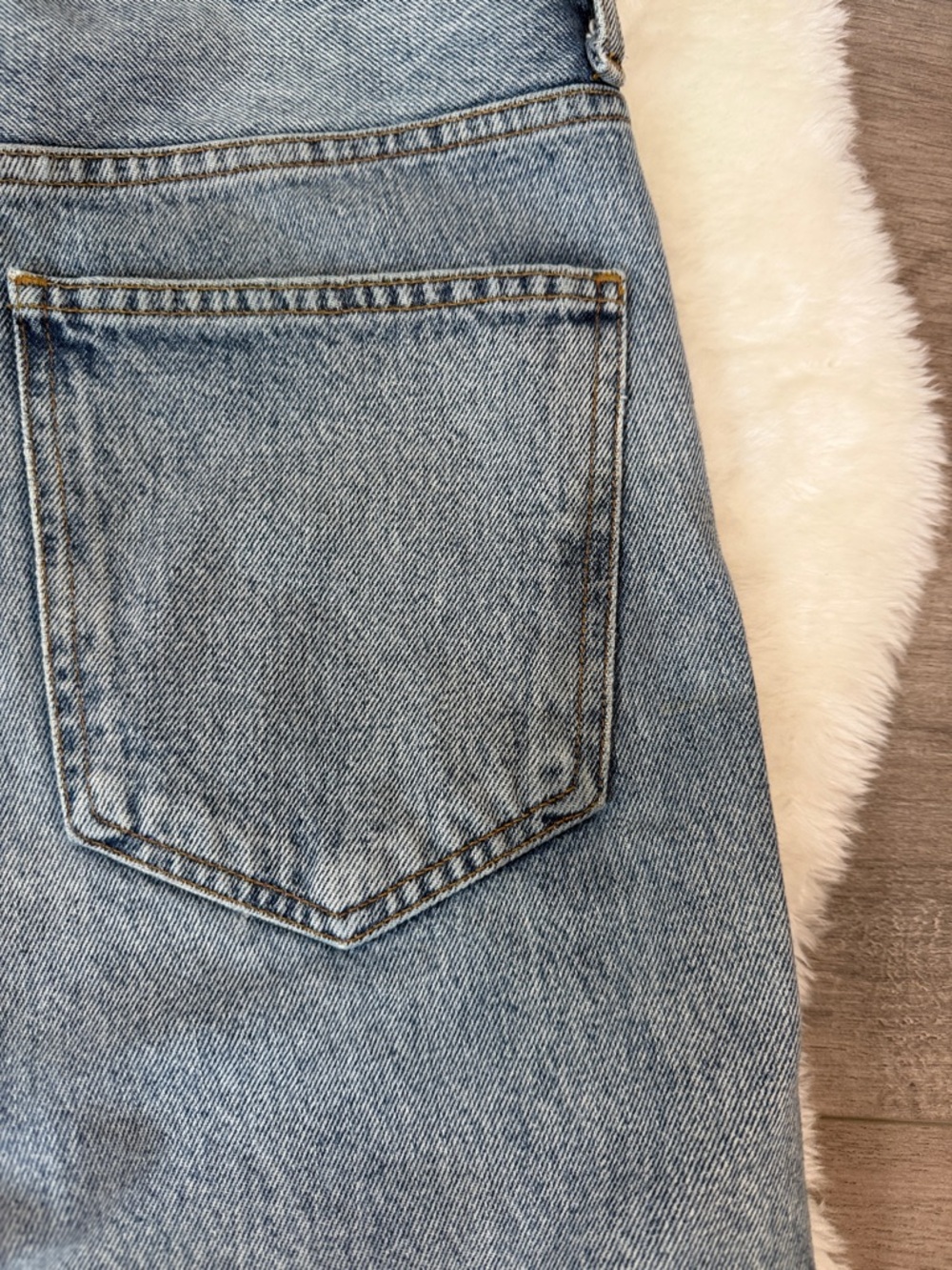 AGOLDE Criss Cross Shorts - Picture 6 of 6